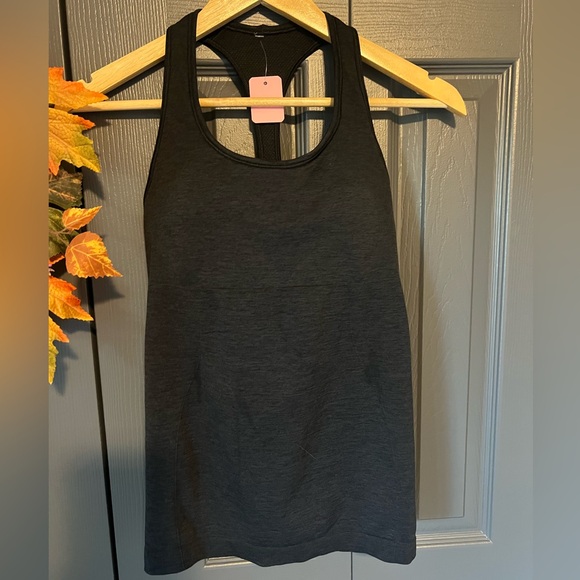Lululemon Swiftly Tech Racerback Black / Black - Picture 3 of 6